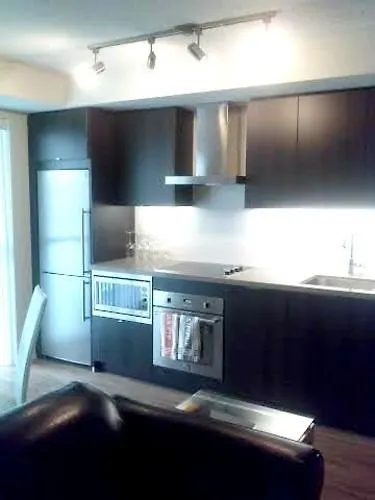 Pelicanstay In Downtown Toronto Apartment